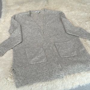 Madewell women’s wool Cardigan sweater sz M